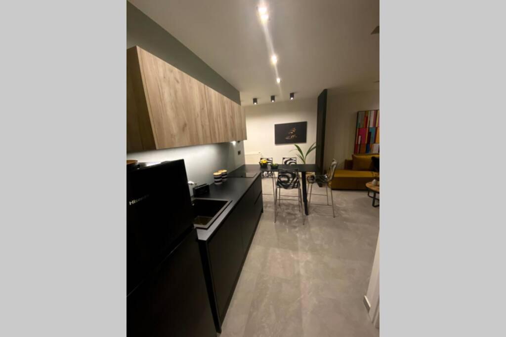 Vyron 1 Elegance Apartman Néa Mihanióna Kültér fotó