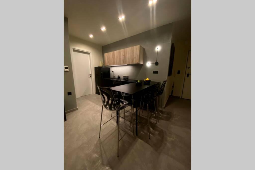 Vyron 1 Elegance Apartman Néa Mihanióna Kültér fotó