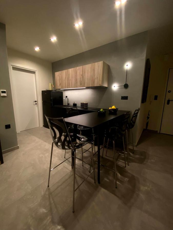 Vyron 1 Elegance Apartman Néa Mihanióna Kültér fotó