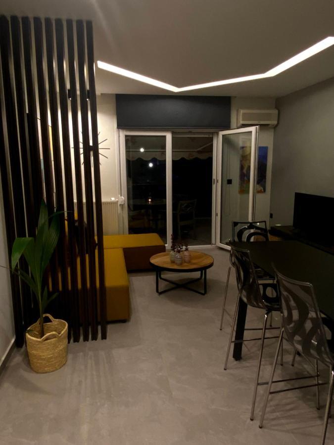 Vyron 1 Elegance Apartman Néa Mihanióna Kültér fotó