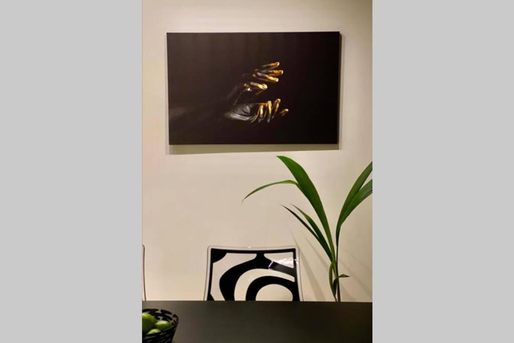 Vyron 1 Elegance Apartman Néa Mihanióna Kültér fotó