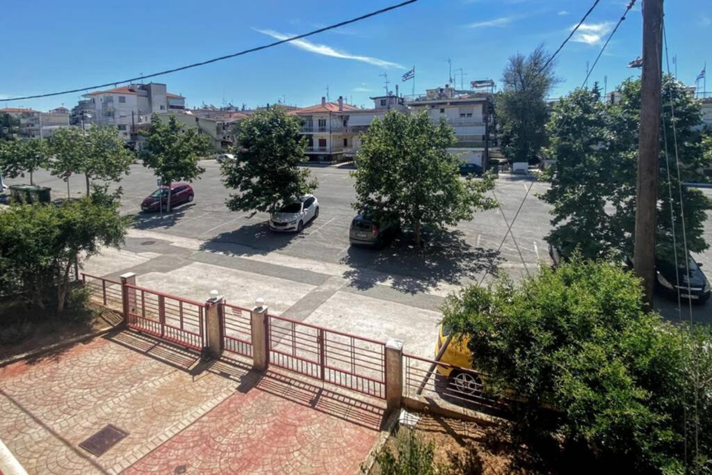 Vyron 1 Elegance Apartman Néa Mihanióna Kültér fotó